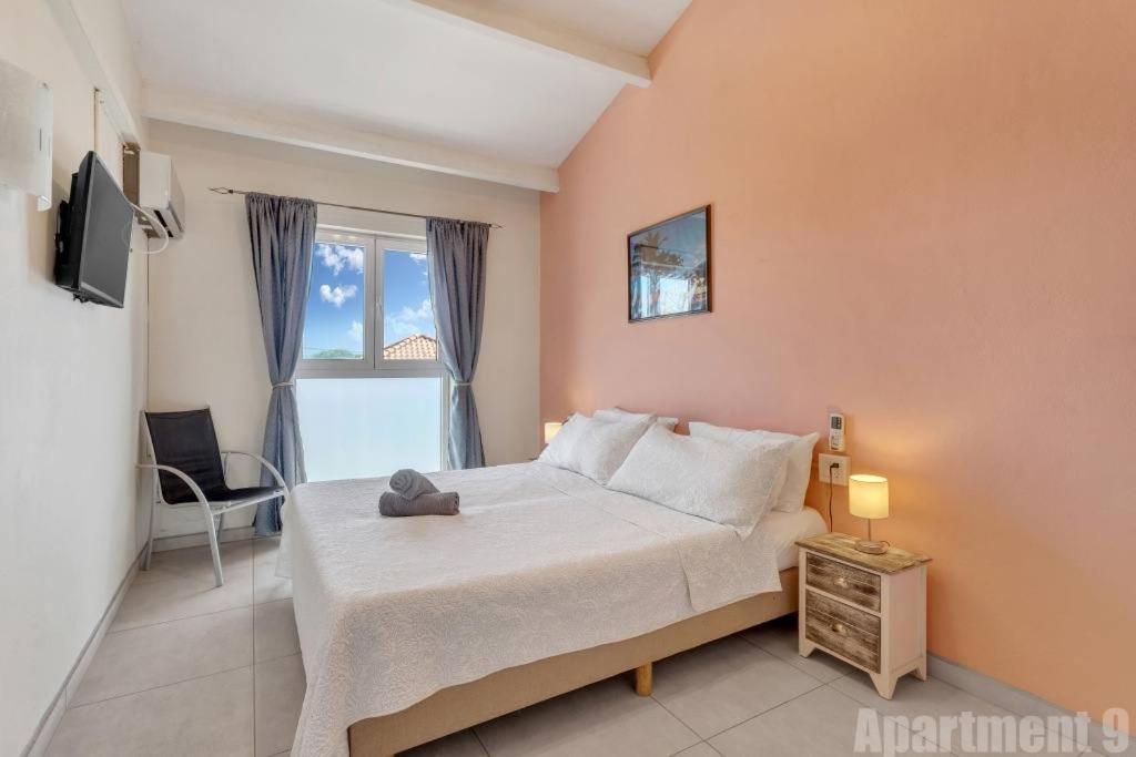 Bonaire Oceanfront Apartments คราเลนไดค์ ภายนอก รูปภาพ