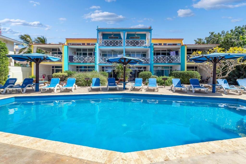 Bonaire Oceanfront Apartments คราเลนไดค์ ภายนอก รูปภาพ