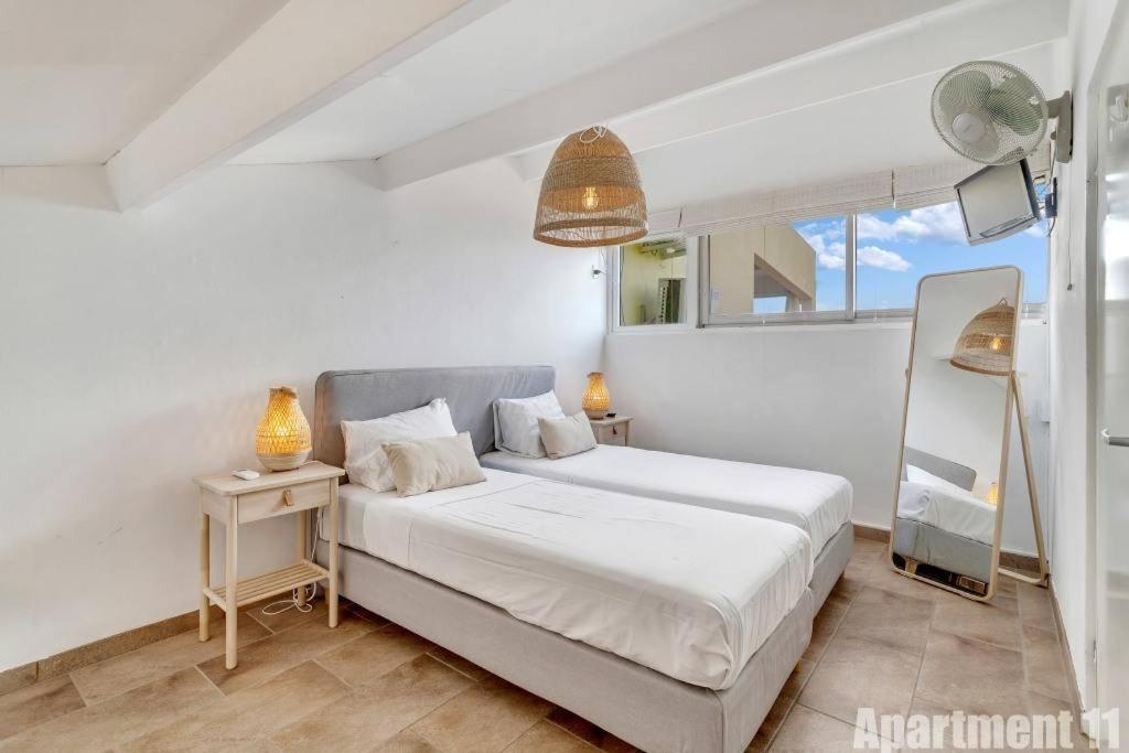 Bonaire Oceanfront Apartments คราเลนไดค์ ภายนอก รูปภาพ