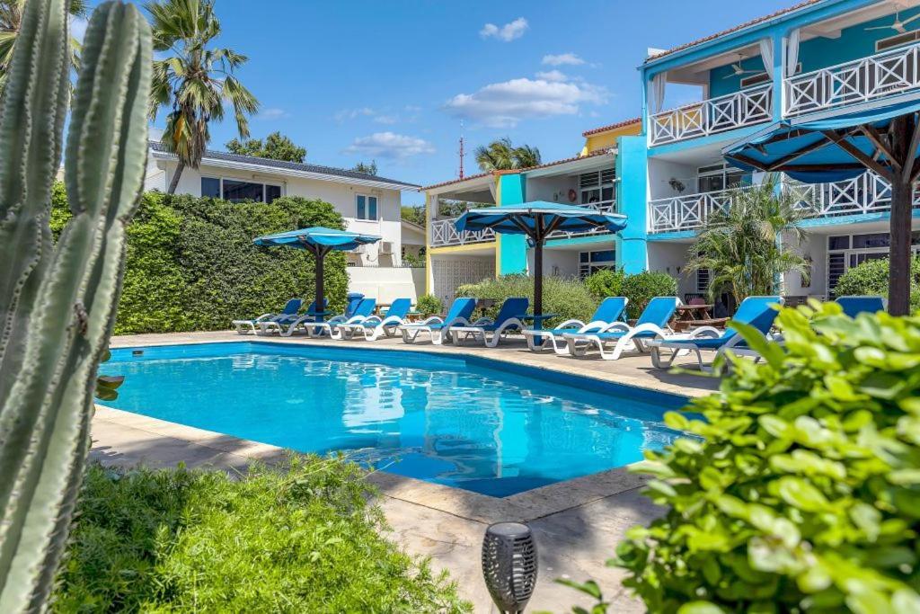 Bonaire Oceanfront Apartments คราเลนไดค์ ภายนอก รูปภาพ